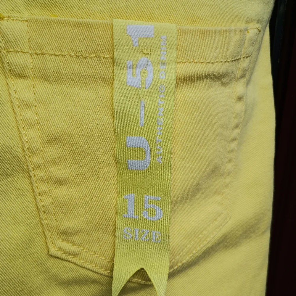 NWT.Yellow Women's Jeans Size 15.U-51 Stretch - Picture 5 of 8